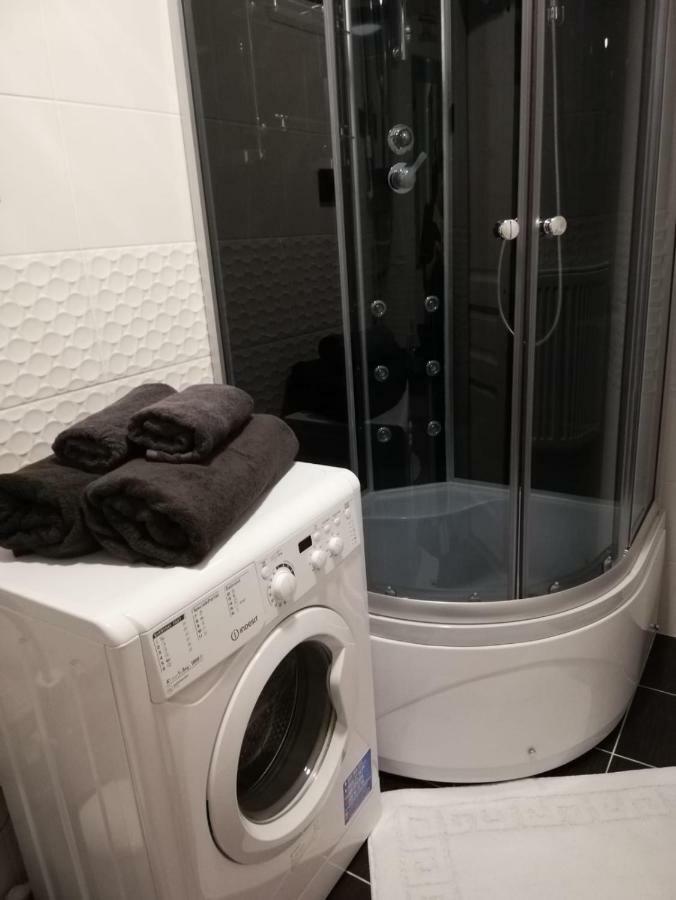 Elen White Apartment Rēzekne Eksteriør billede